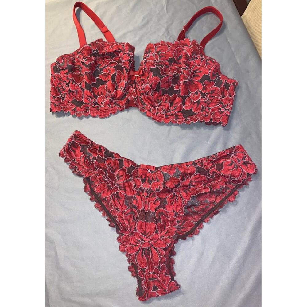 2 pc-NEW! Savage X Fenty Lace Lingerie Sets - Blue and Red (38DDD) - Picture 7 of 10